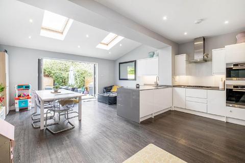 7 Firstway, London, SW20 0JD