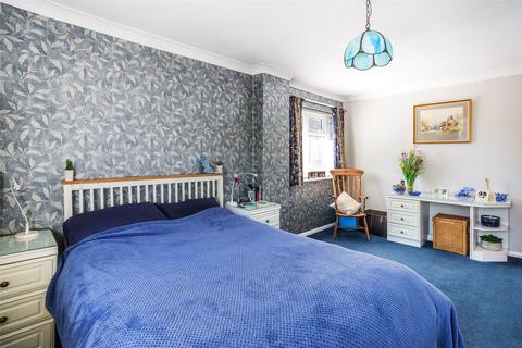8 Nunappleton Way, Oxted, RH8 9AW
