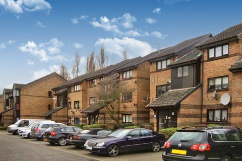 1 bedroom flat for sale - Harp Island Close, London NW10