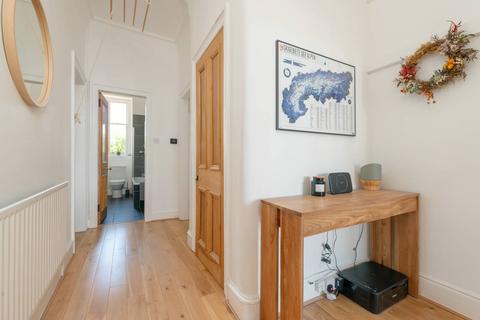 53/7 Bellevue Road, Edinburgh, EH7 4DJ