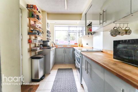 23 Bridge End Road, Swindon, SN3 4PD