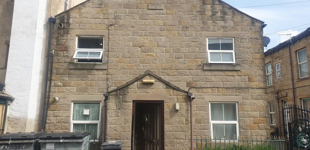 One Bedroom Flat