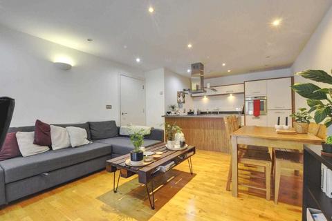 2 bedroom flat to rent, Crown Lane, Maidenhead SL6