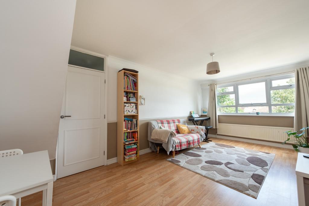 Apartment in London - View 3