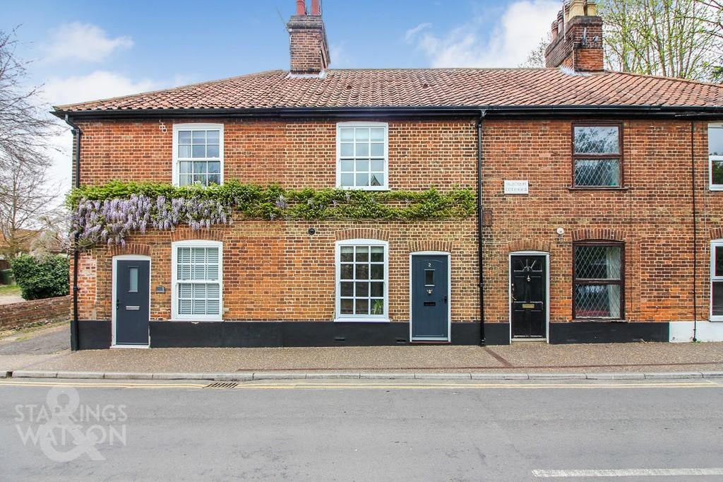 The Street, Trowse, Norwich 2 bed terraced house £300,000