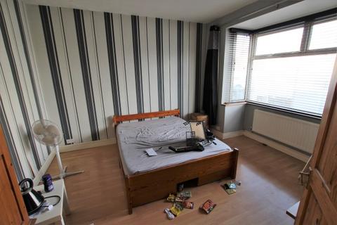257 Rainham Road North, Dagenham, RM10 7DX
