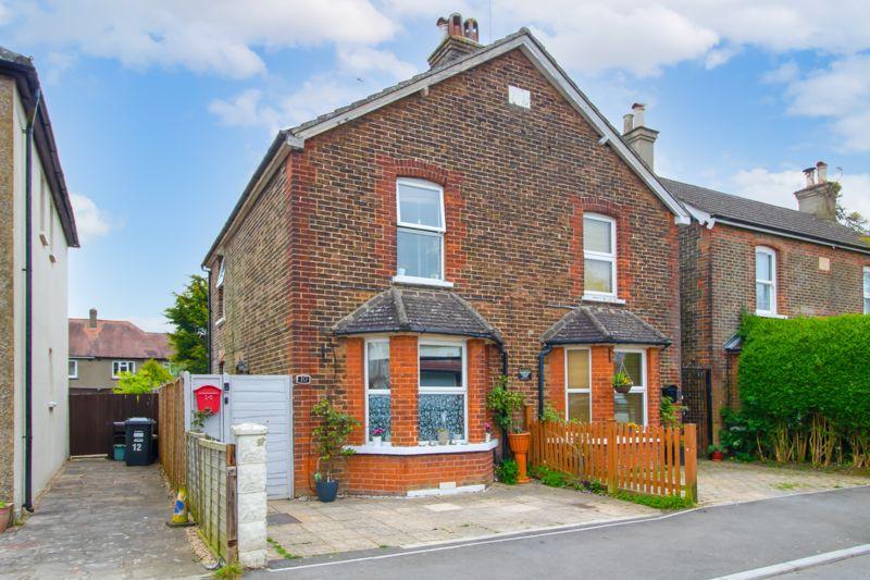 Glebe Road, Warlingham 2 bed semidetached house £425,000