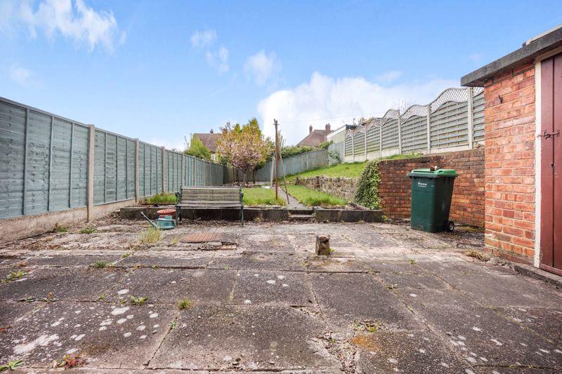Crew Road, Wednesbury 2 bed semidetached house £180,000