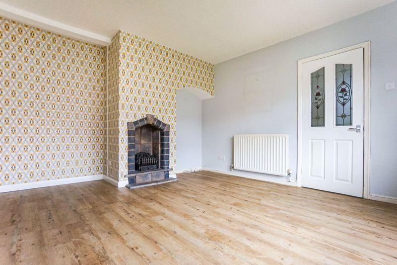 Crew Road, Wednesbury 2 bed semidetached house £180,000