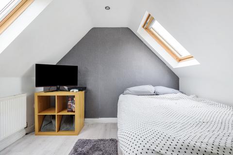 28 Barcote Close, Swindon, SN25 2BJ