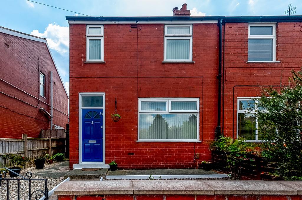 Doulton Street, St Helens, WA10 3 bed semidetached house £140,000