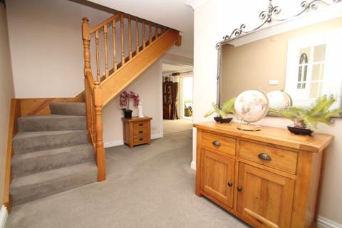 4 bedroom detached house for sale - Beechcroft Road, Upper Stratton, Swindon