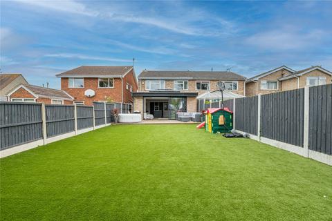 4 bedroom semi-detached house for sale, Kimberley Road, Little Wakering, Southend-on-Sea, Essex, SS3