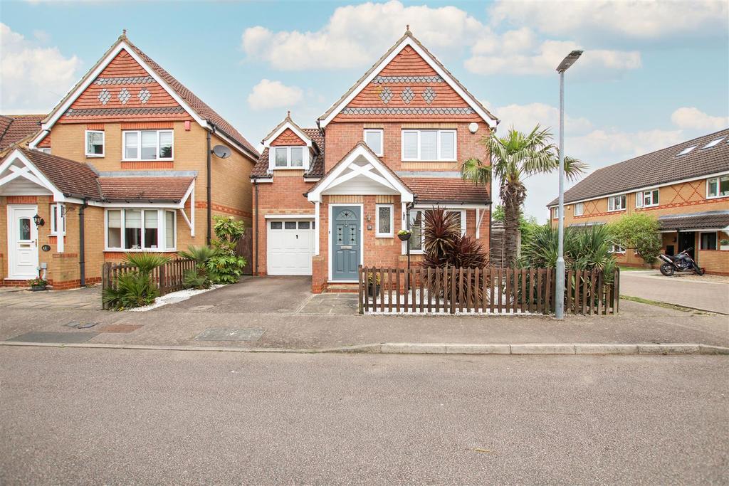 Dahlia Close, Cheshunt, 4 bed detached house £700,000