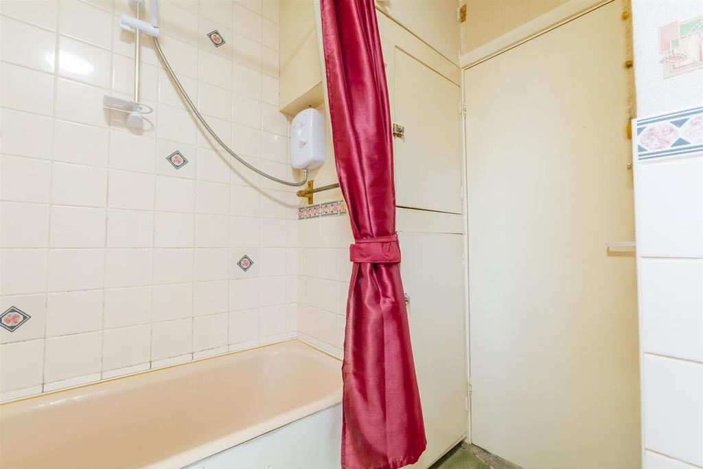 Bathroom (1) copy.jpg