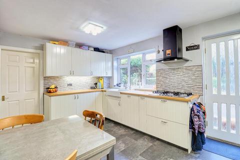 5 Alder Drive, Pudsey, LS28 8RD