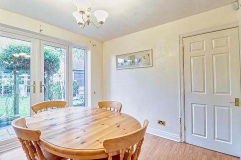 5 Alder Drive, Pudsey, LS28 8RD