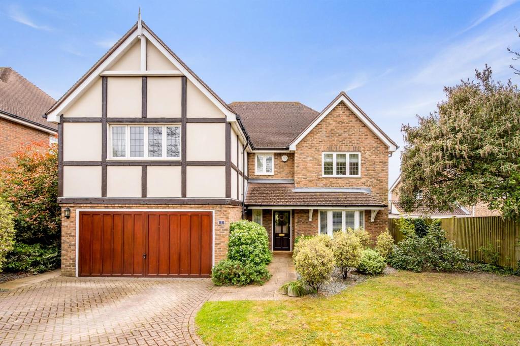 Walnut Grove, Banstead 5 bed detached house for sale £1,100,000
