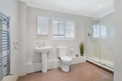 1 Walnut Grove, Banstead, SM7 1PJ