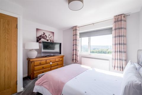 5 Linden Close, Brighouse, HD6 1XA