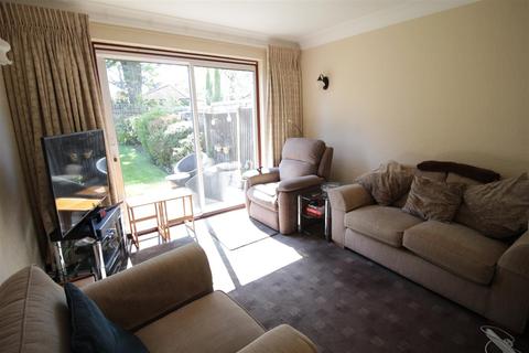 25 Ewell Park Way, Ewell, Epsom, KT17 2NP