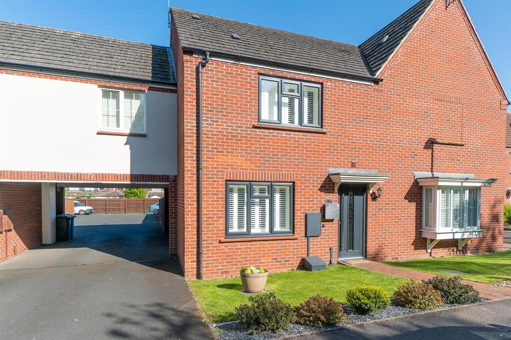 Old Station Drive, Ruddington, Nottingham 3 bed townhouse £320,000