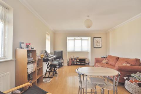 2 bedroom flat for sale - Morello Gardens, Stevenage Road, Hitchin
