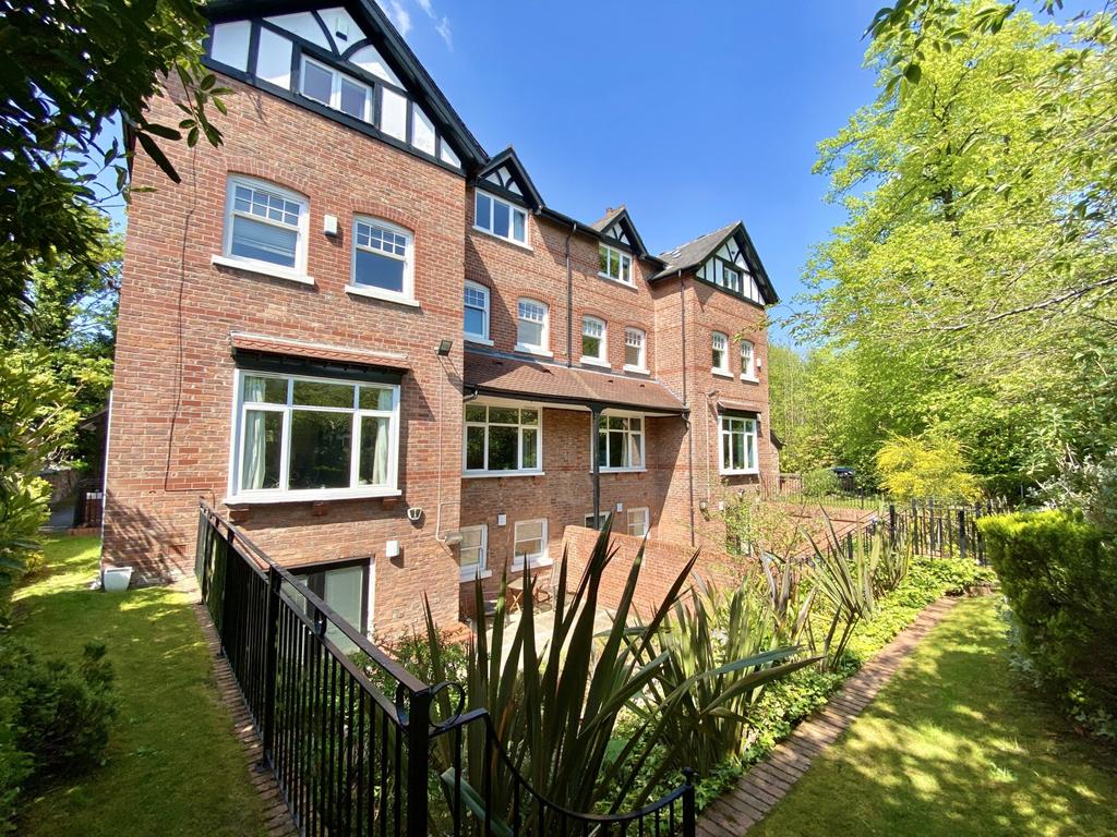 Westfield House, 280282 Burton Road, West Didsbury, M20 2 bed