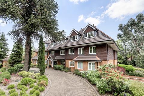 Flat 1, Cavendish Court Cavendish Road, Weybridge, KT13 0JN