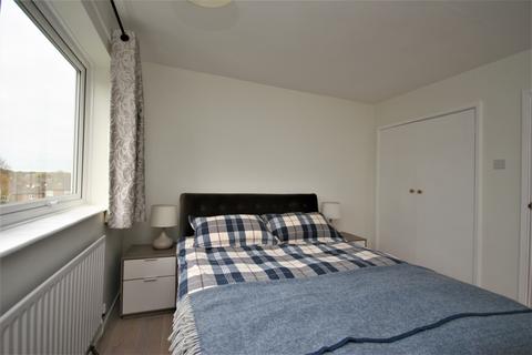 1 bedroom in a flat share to rent - Room in Durham Road, BR2