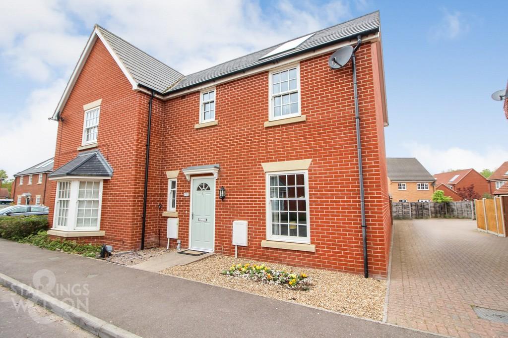 Jeckyll Road, Wymondham 3 bed semidetached house £285,000