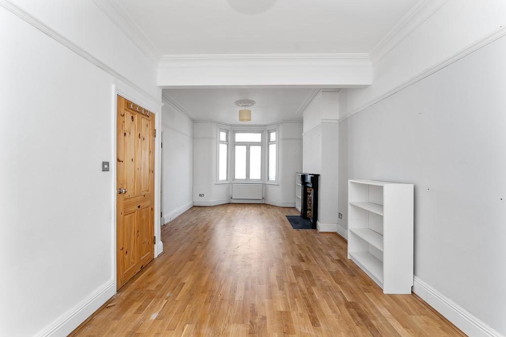 Chesterton Terrace, London 5 bed terraced house £2,250 pcm (£519 pw)