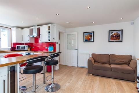 12 Silverknowes Bank, Edinburgh, EH4 5PB