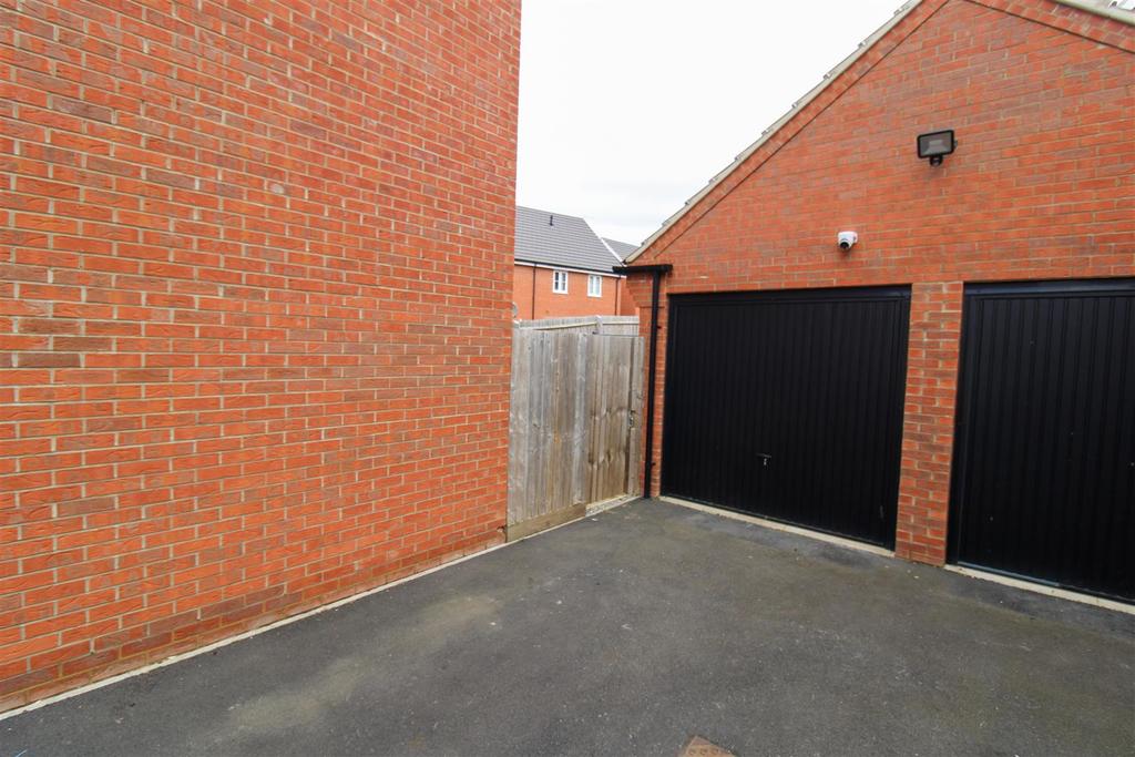 Single Garage