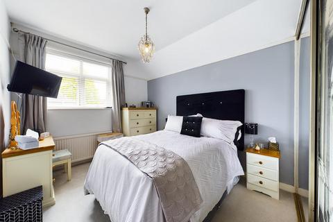 4 Vicarage Road, Strood, Rochester, ME2 4DG