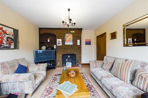 4 Vicarage Road, Strood, Rochester, ME2 4DG