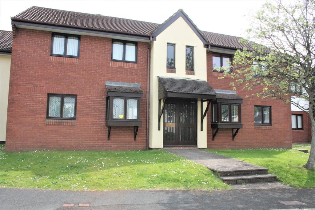 Finch Close, Plymouth PL3 2 bed flat £620 pcm (£143 pw)