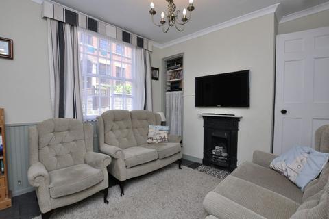 40 Cliff Street, Whitby, YO21 3DD