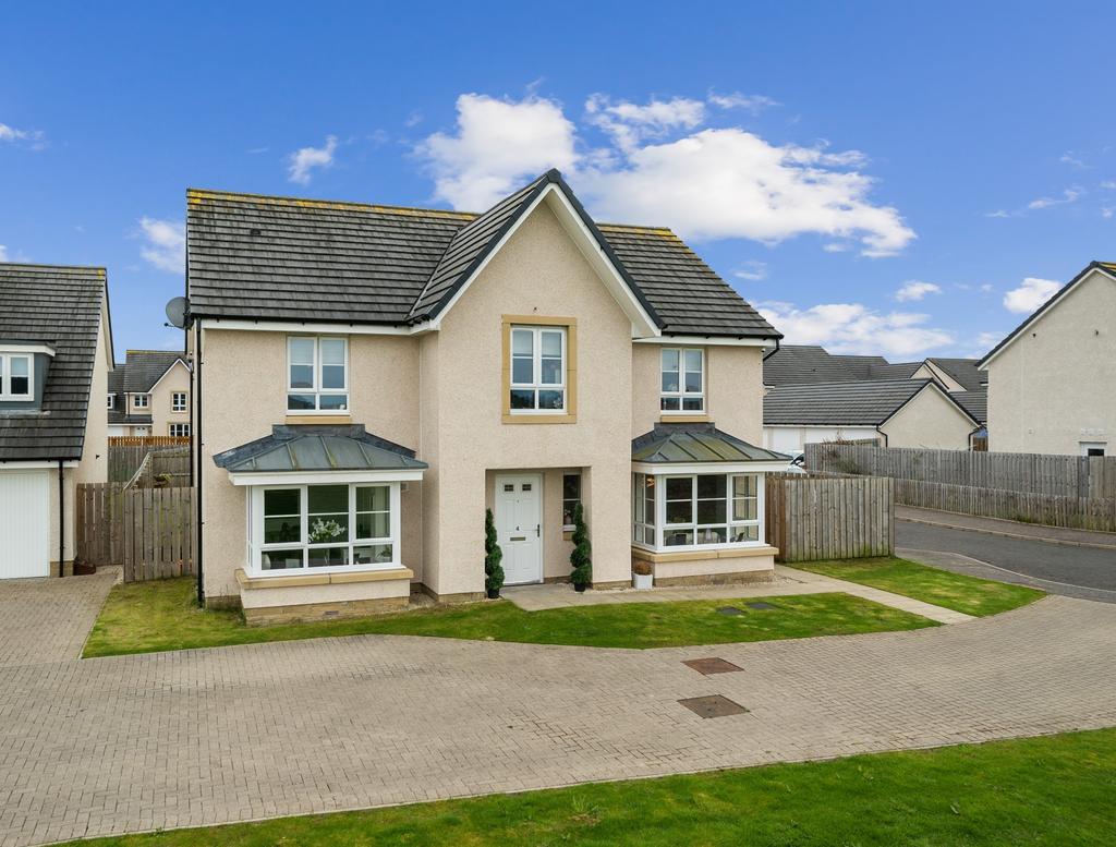 Selbie Place, Stirling, Stirling... 5 bed detached house £389,000
