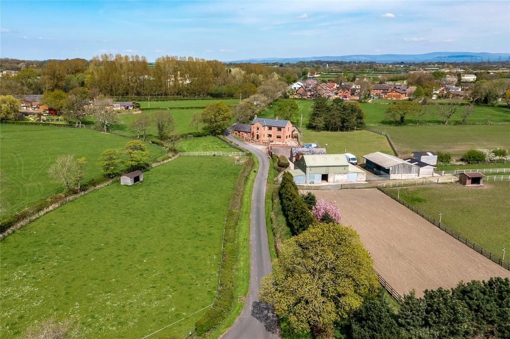 Lea Town, Preston PR4 4 bed detached house for sale £1,000,000