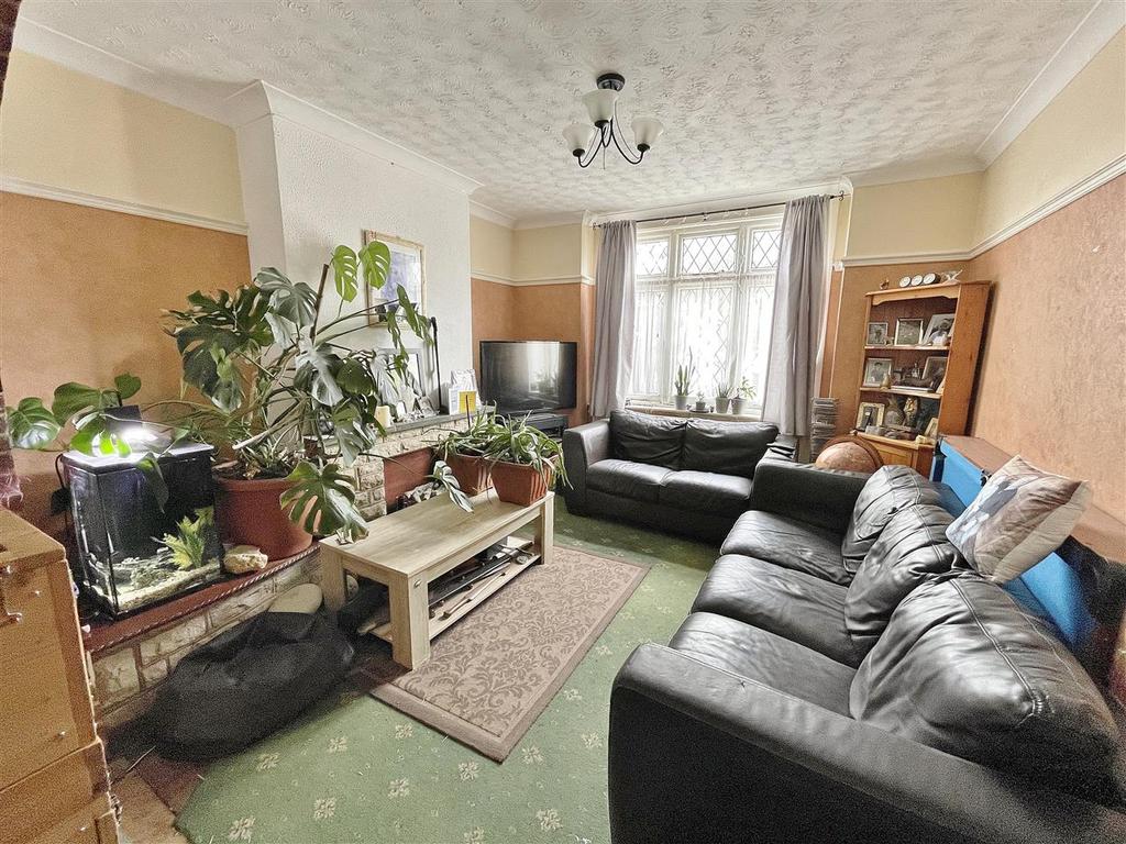 Cranbrook Road, Parkstone, Poole 4 bed semidetached house £375,000