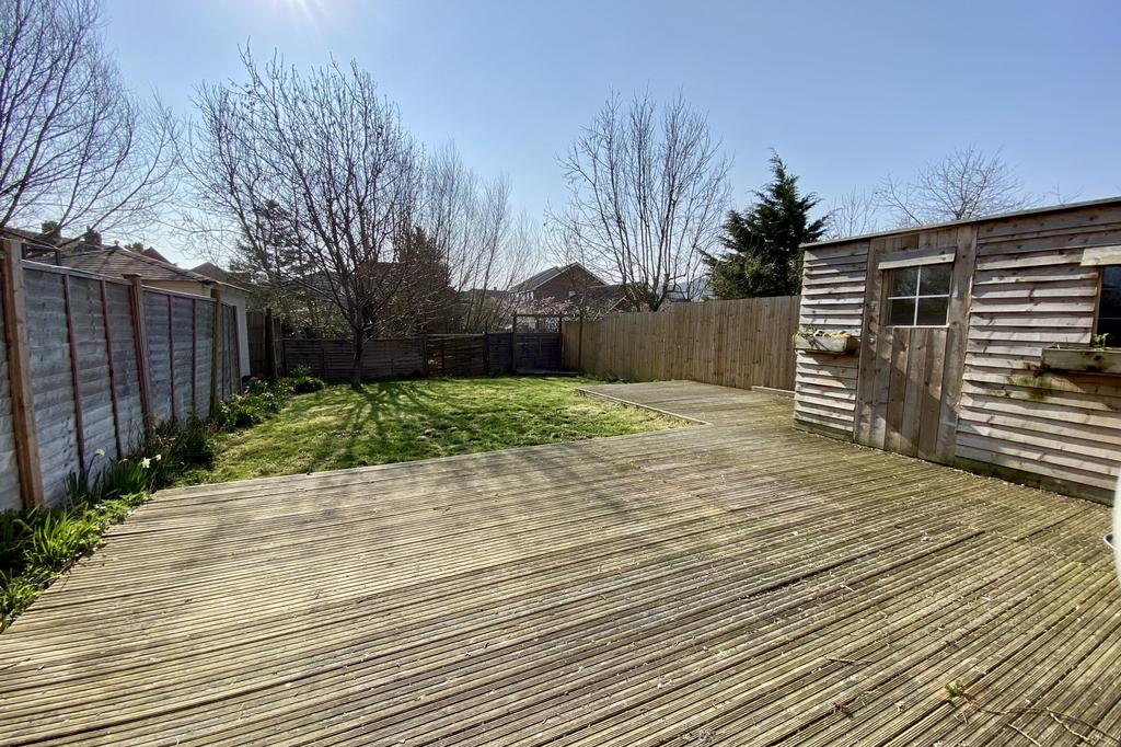 Southfield, Polegate, East Sussex, BN26 2 bed end of terrace house £285,000
