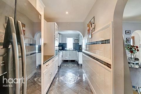 17 Tudor Road, Hayes, UB3 2QB