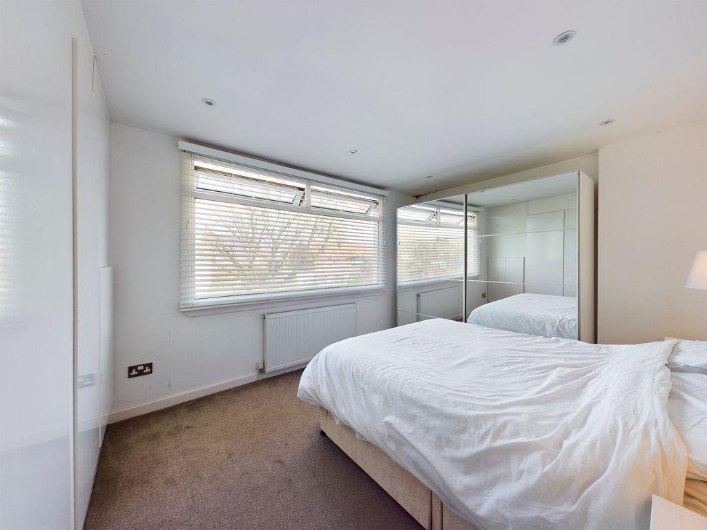 Bedroom 1 (Double)