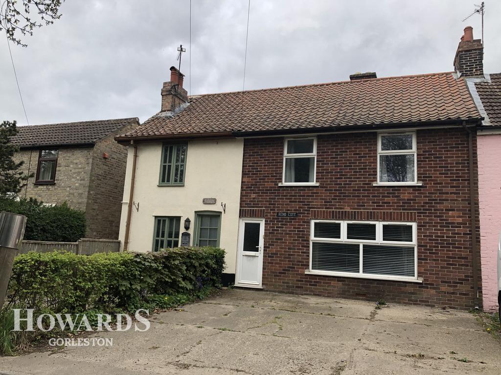Mill Road, Burgh Castle 3 bed cottage for sale £190,000