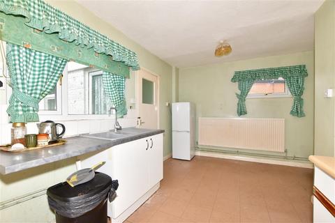 110 Camp Way, Maidstone, ME15 9BA