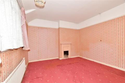 110 Camp Way, Maidstone, ME15 9BA