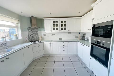 34 Durdells Gardens, Kinson, Bournemouth, BH11 9EZ