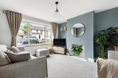 27 Cedar Way, Basingstoke, RG23 8NG