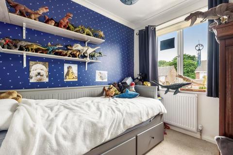 27 Cedar Way, Basingstoke, RG23 8NG